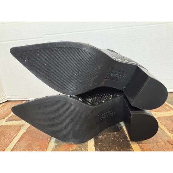 EDGY Charles By Charles David Chunky Heel Bootie Black Debate Women's 9 M Stud - Picture 5 of 6